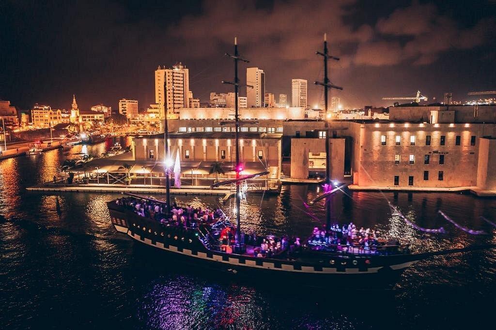 Sunset Barco Phantom - Image 3